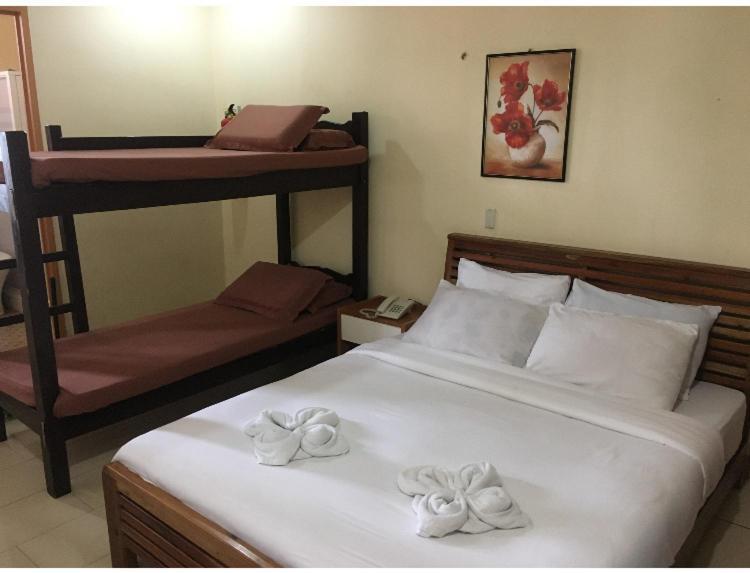 Joyful Island Hostel - Cebu City Kültér fotó